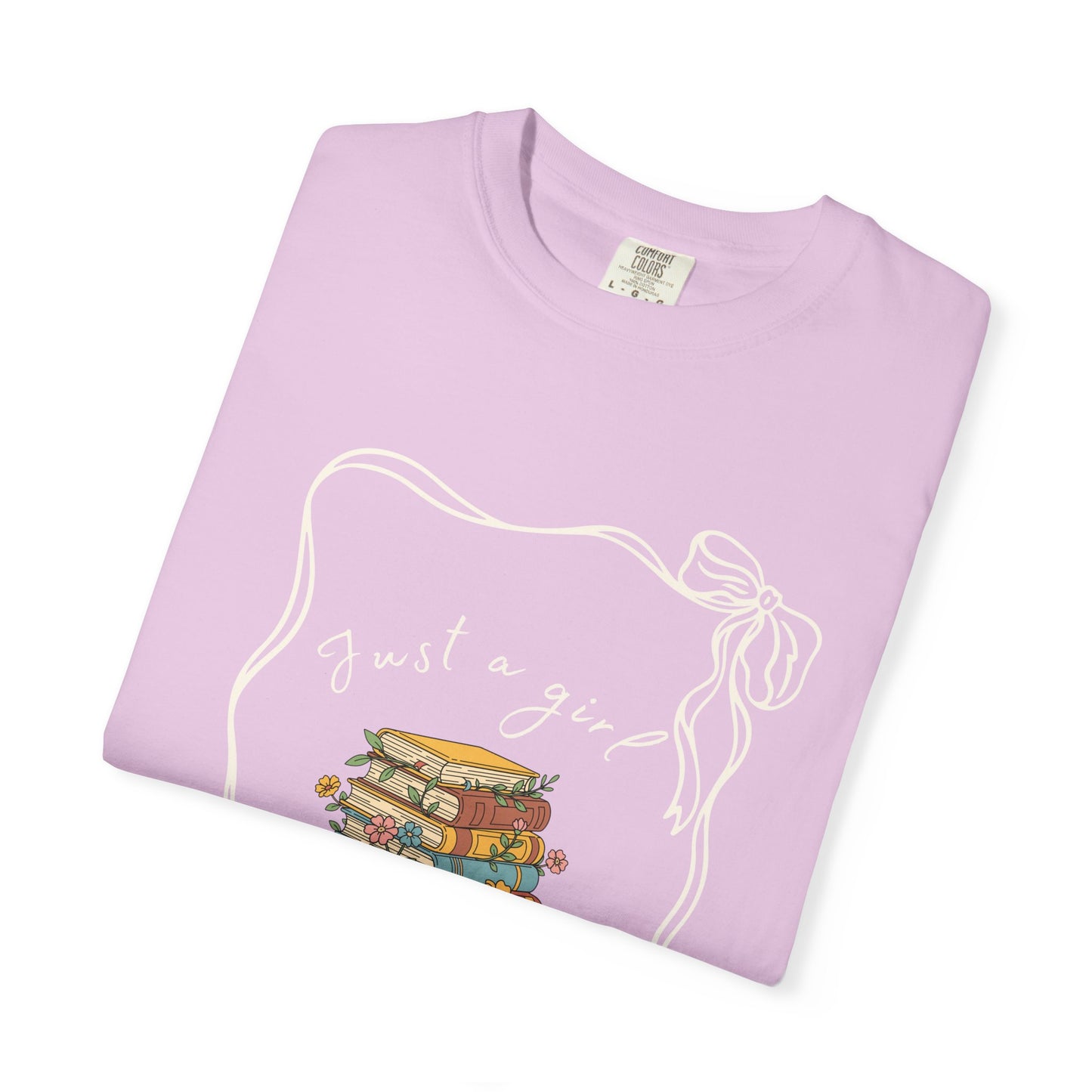 Just a girl who loves books T-shirt