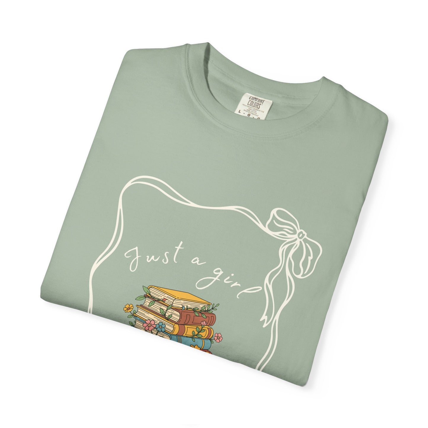 Just a girl who loves books T-shirt